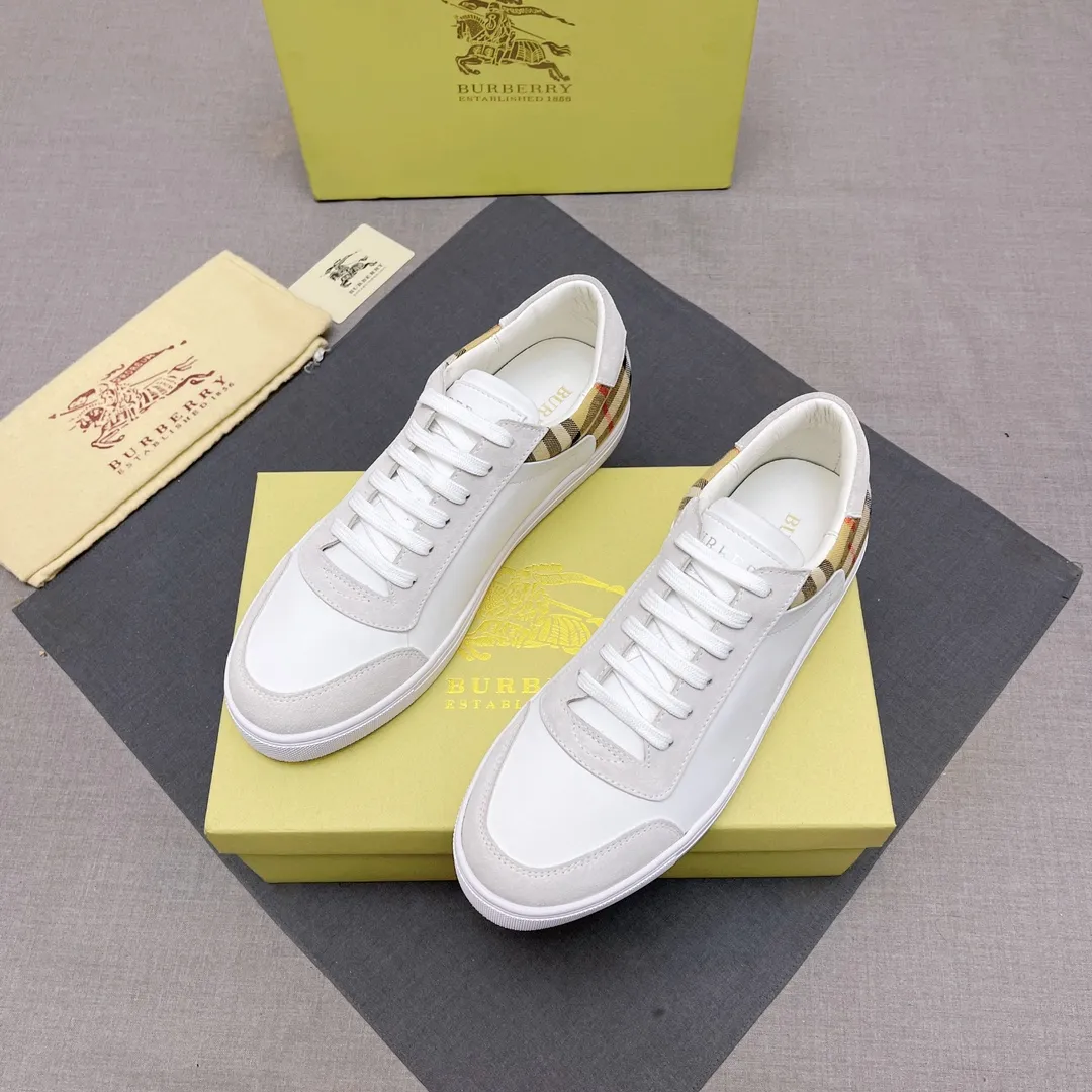 P360 B men's classic low-top sneakers are reinterpreted in Vintage plaid cotton and cowhide materials, decorated with a new brand logo. First-grain cowhide lining, embossed Burberry lettering logo on the heel, original outsole! 38-44 (45 46 customized) No. 019